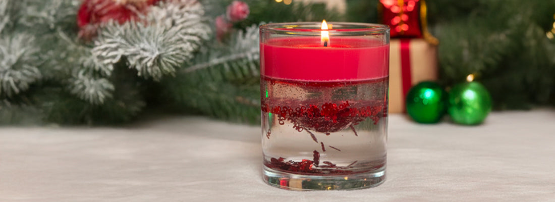 Dekokerze für Weihnachten selber machen: die Schneekugel-Kerze