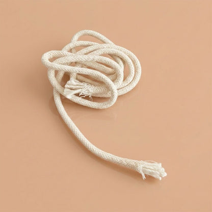 Round cotton wicks for garden candles