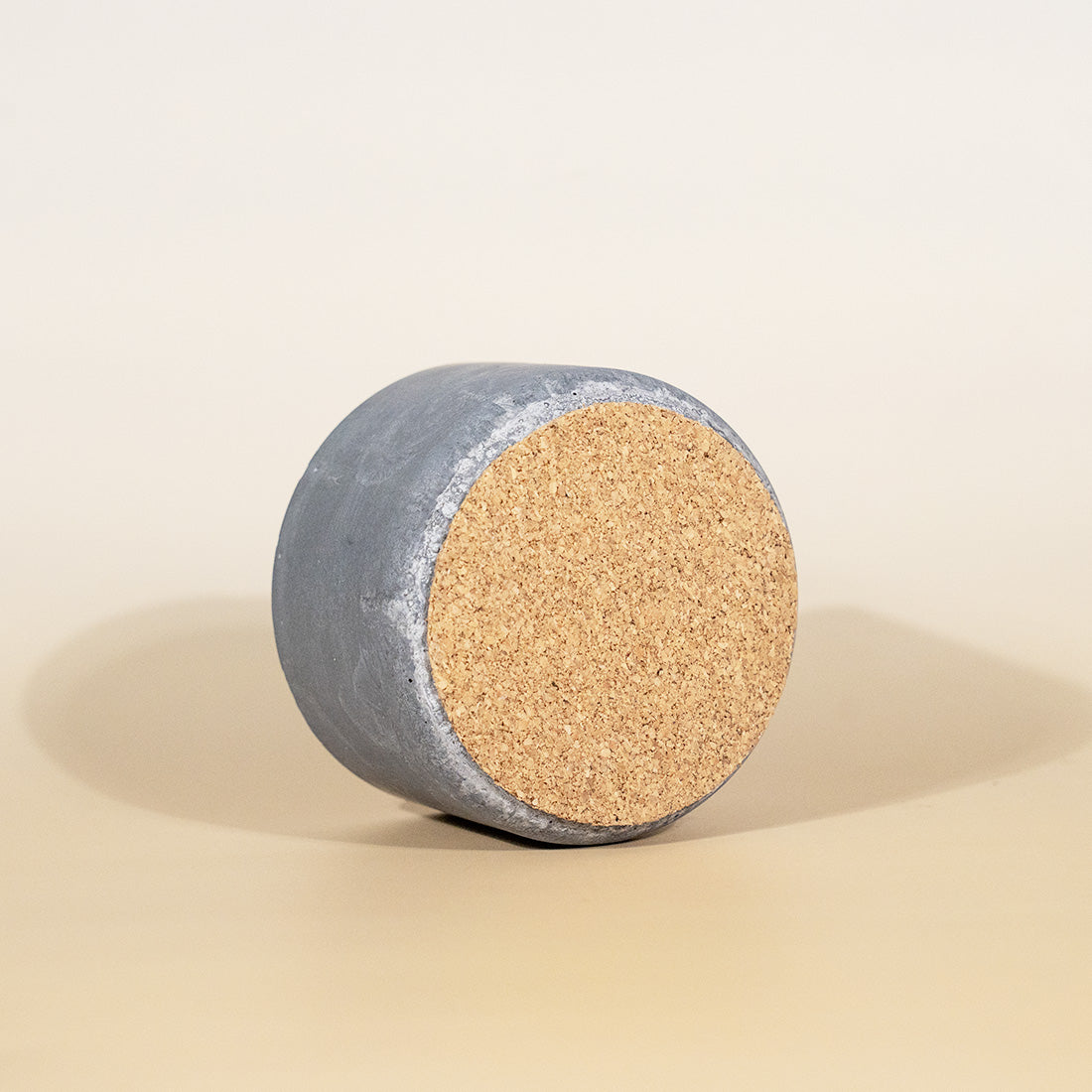 dessous contenant beton