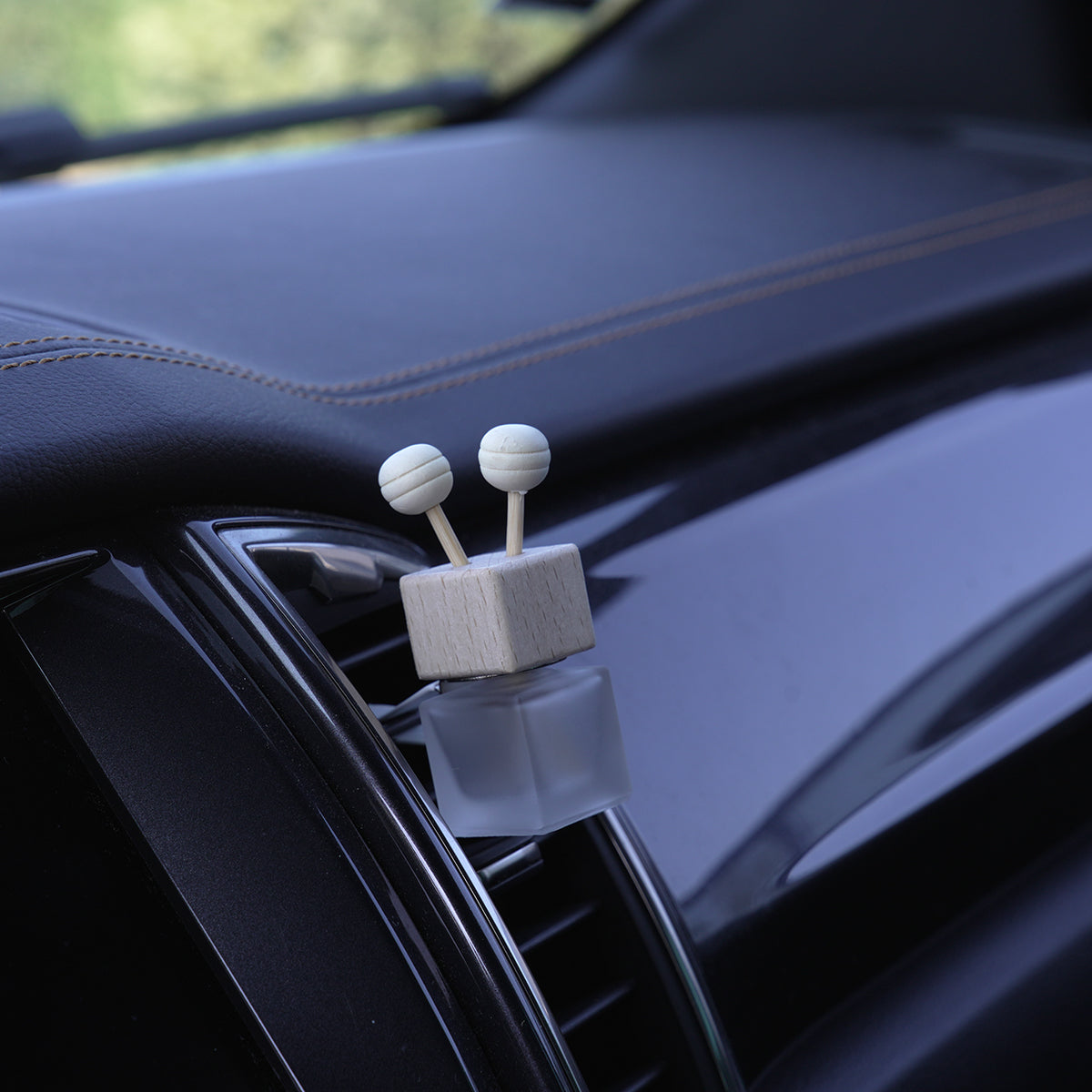 Create your own DIY car air freshener