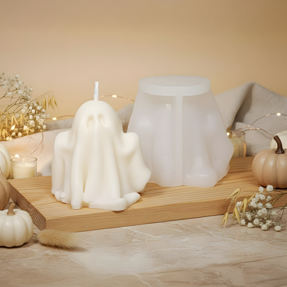 Moule pour bougie en forme de fantôme