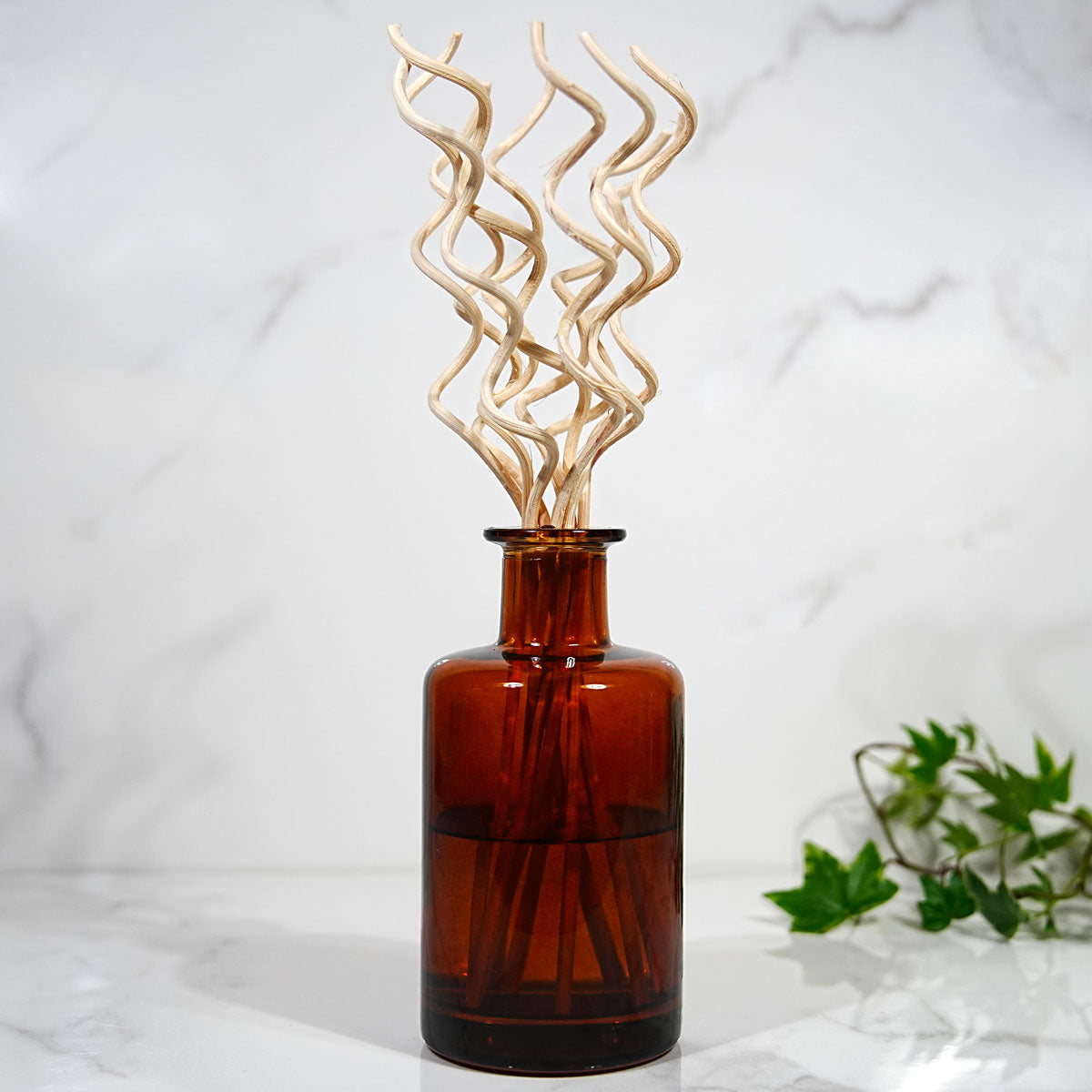 Rattan rods to create indoor diffusers